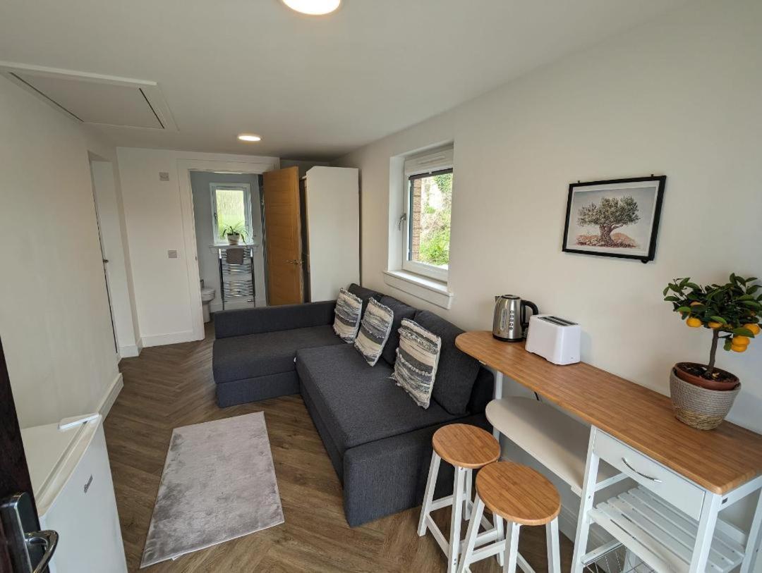 En-Suite Double Room With Private Entrance Edimburgo Esterno foto